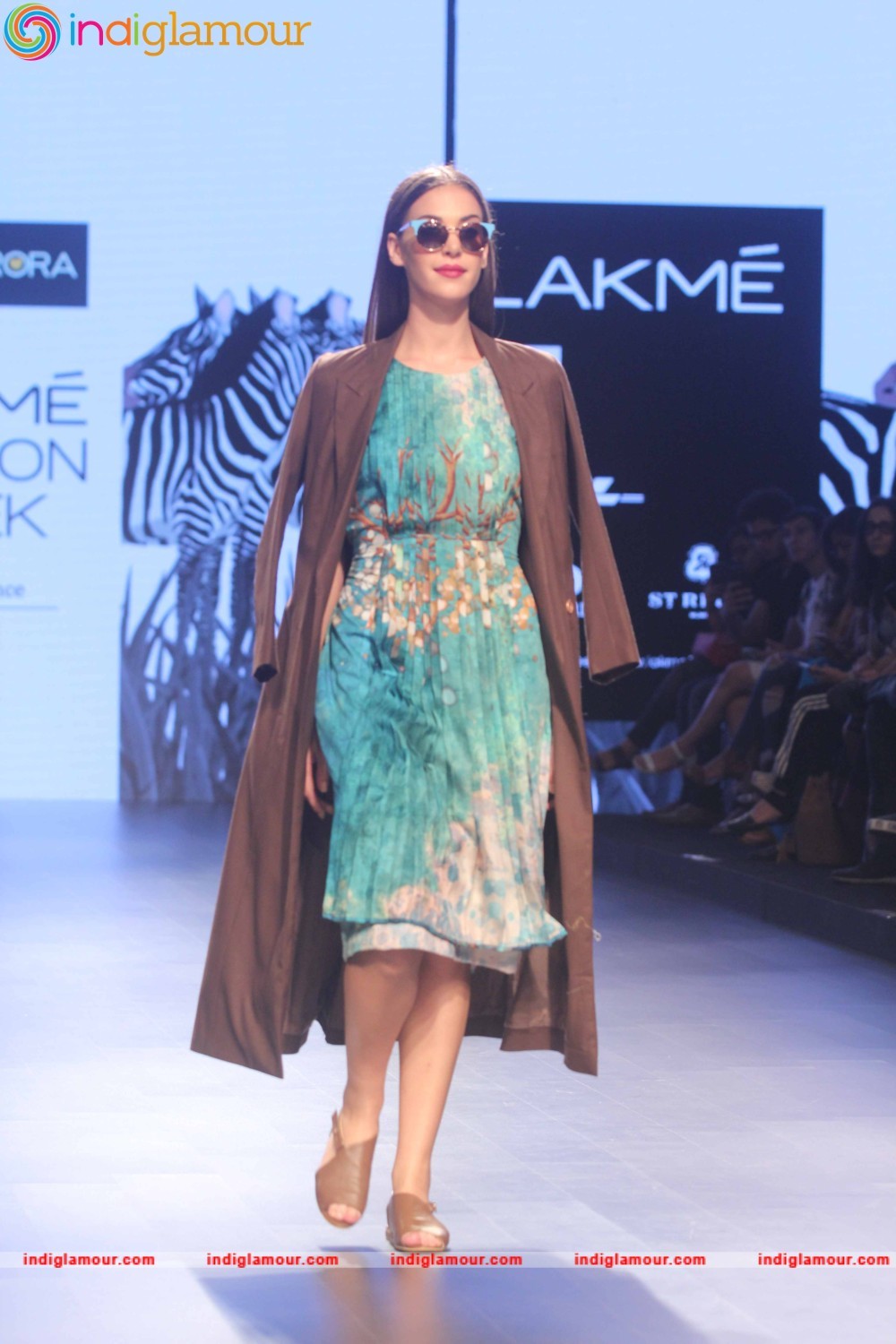 LFW Day 1 Show Design By Sneha Arora Event hd photo