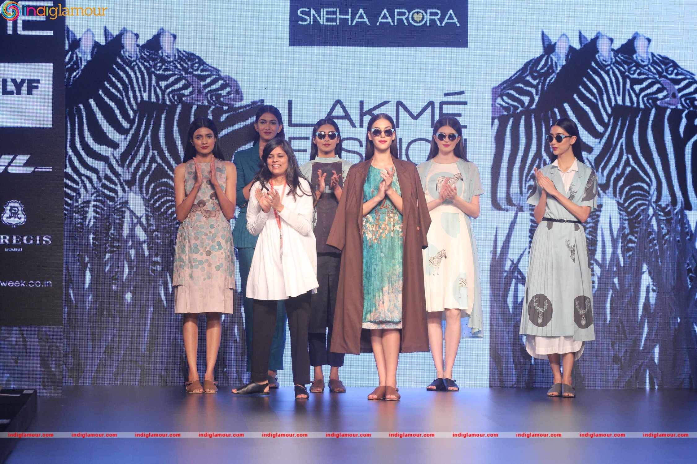 LFW Day 1 Show Design By Sneha Arora Event hd photo