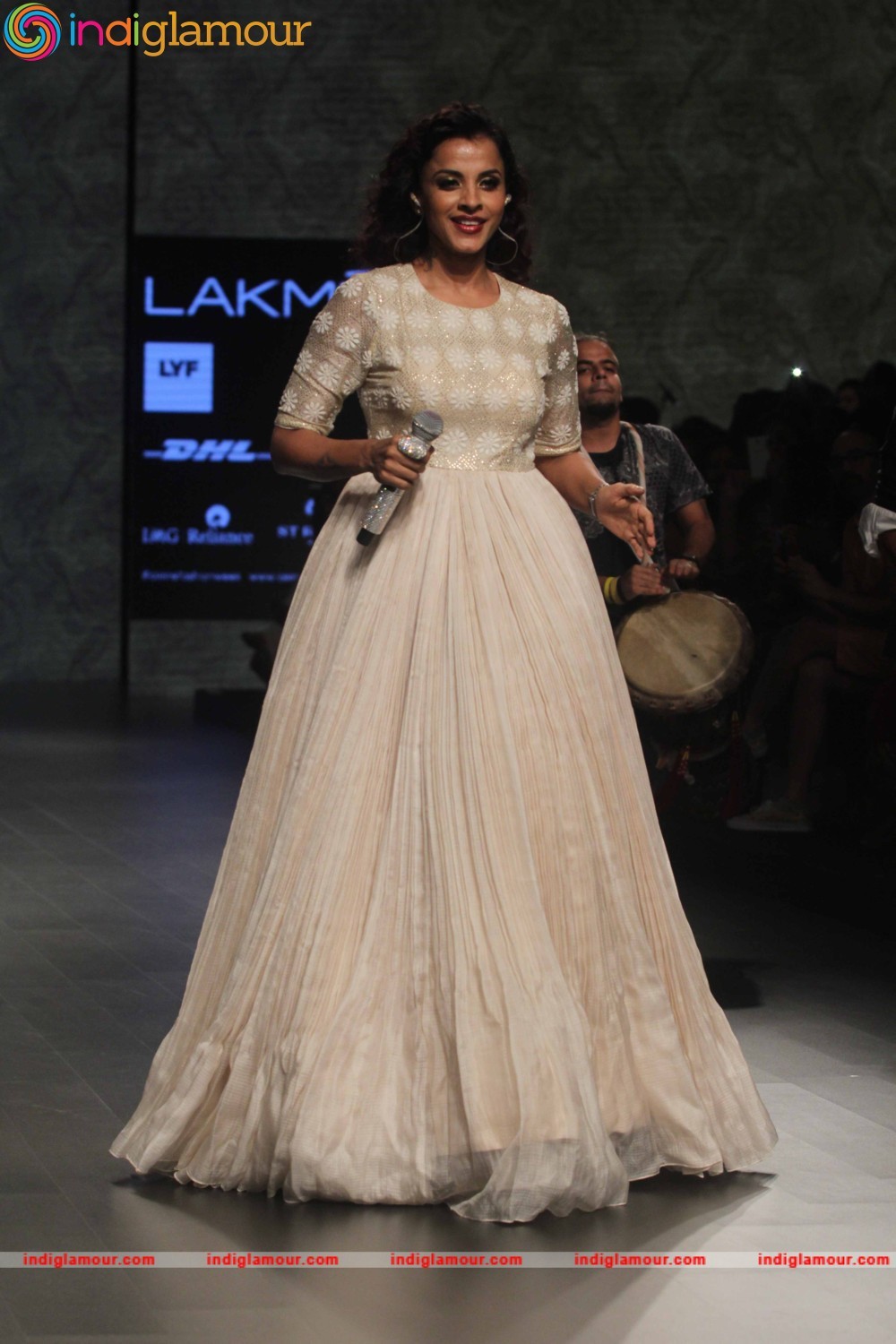 LFW Day 2 Show Design By Gaurang Event hd photo