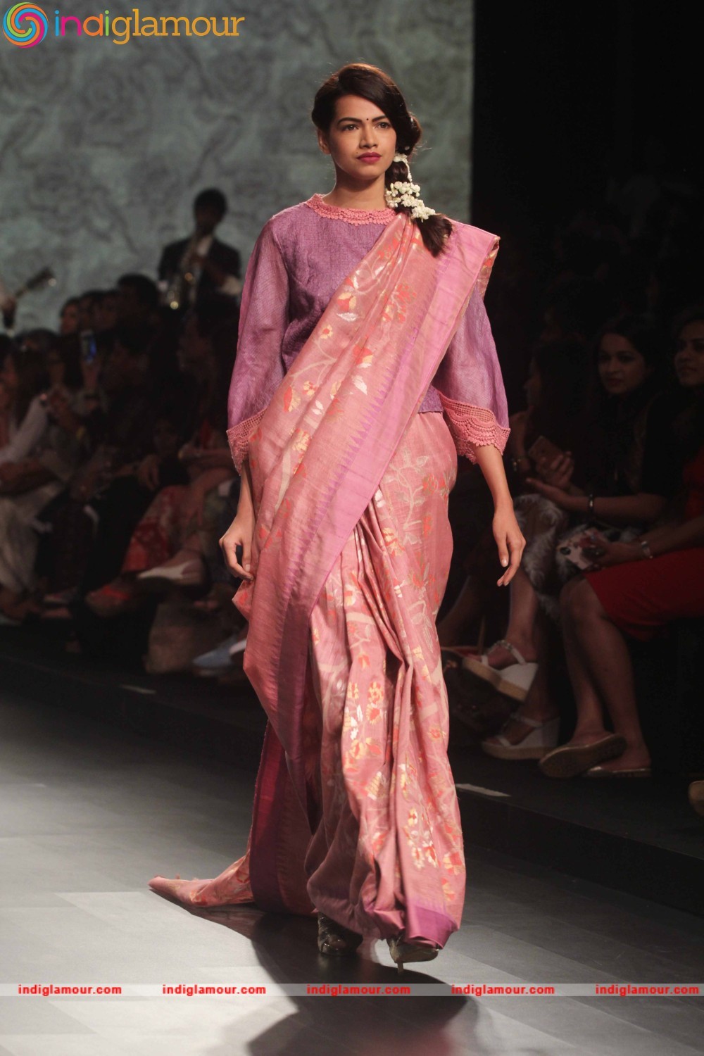 LFW Day 2 Show Design By Gaurang Event hd photo