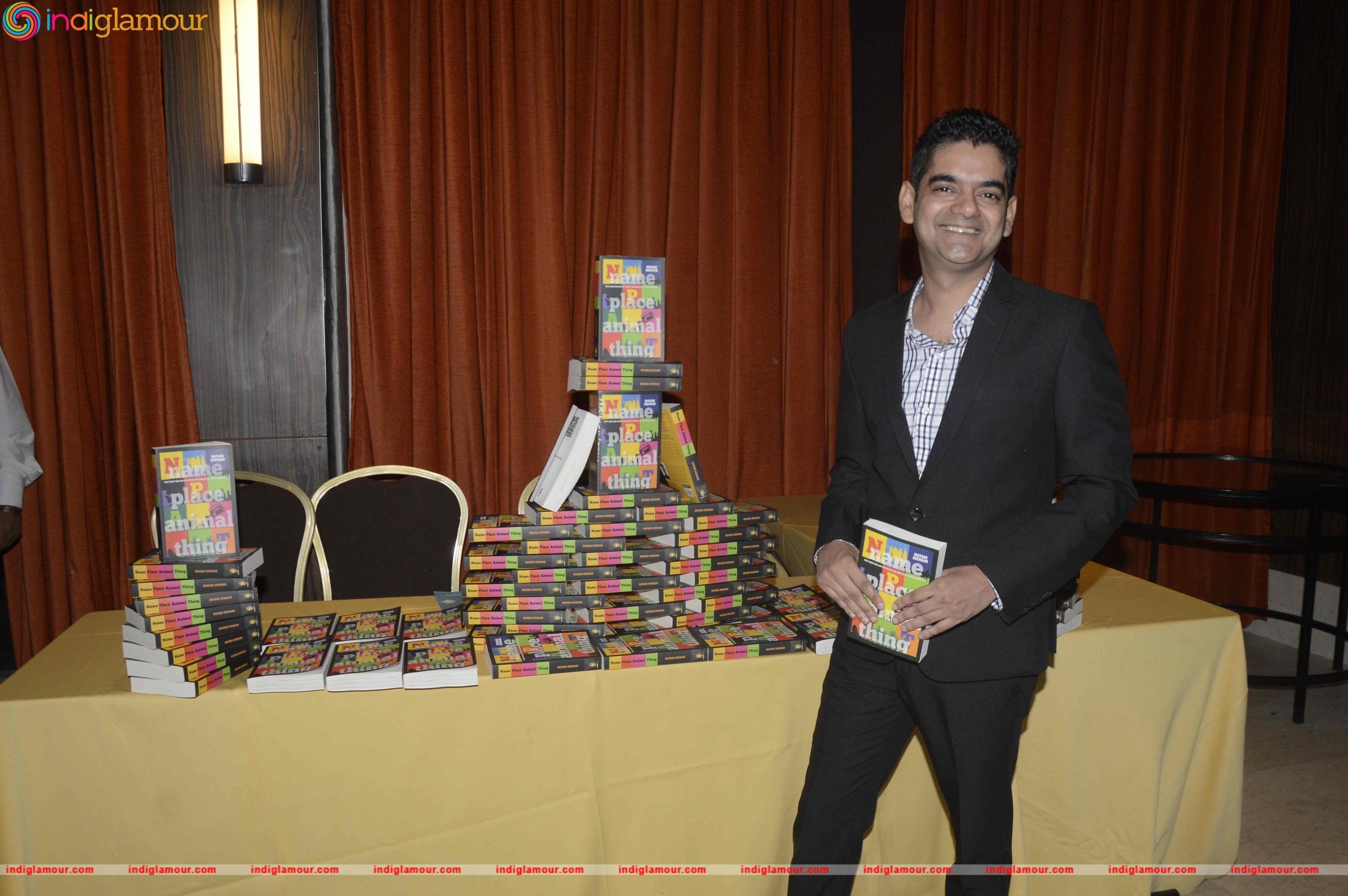 Amitabh Bachan Launch a Book of Mayank Shekhar Event hd photo