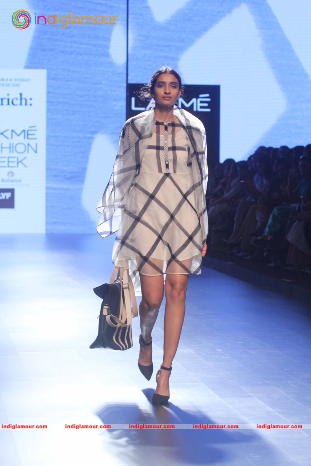 LFW Day 2 Show Design By Amrich Photo Gallery Event hd photo