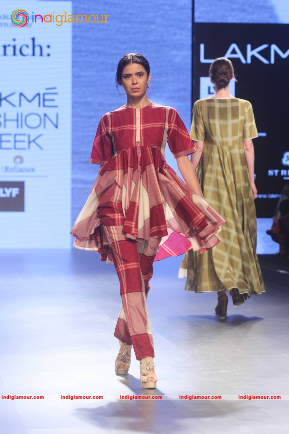 LFW Day 2 Show Design By Amrich Photo Gallery Event hd photo