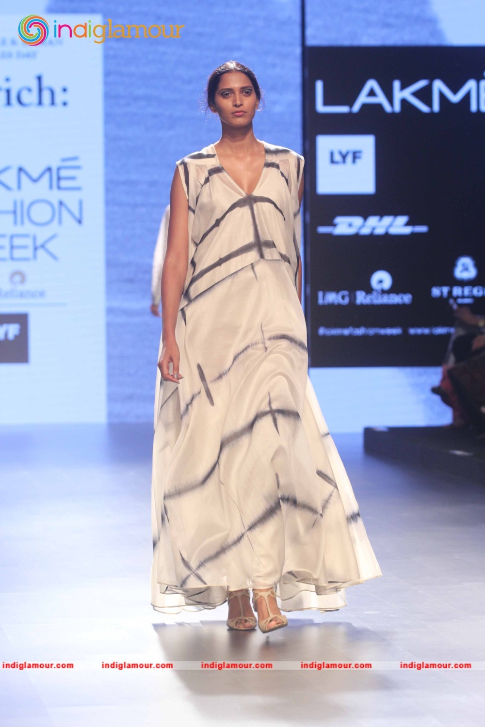 LFW Day 2 Show Design By Amrich Photo Gallery Event hd photo