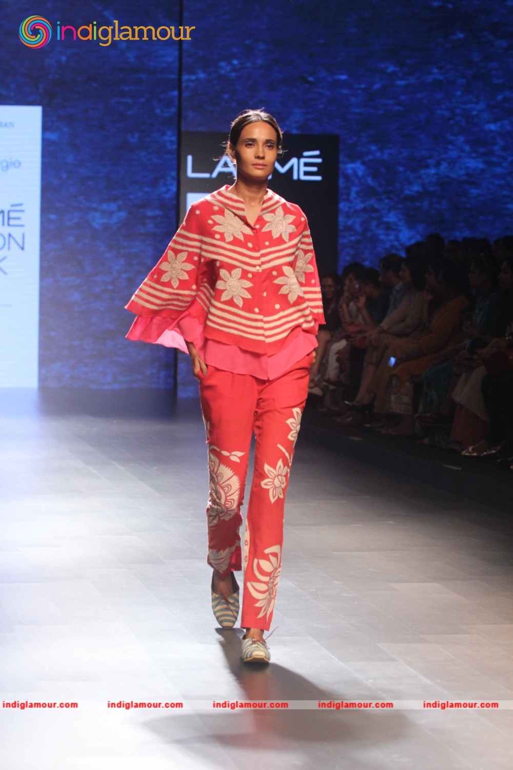 LFW Day 2 Show Design By Swati Vijaivargie Event hd photo