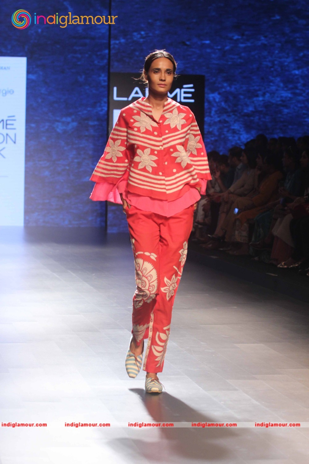 LFW Day 2 Show Design By Swati Vijaivargie Event hd photo