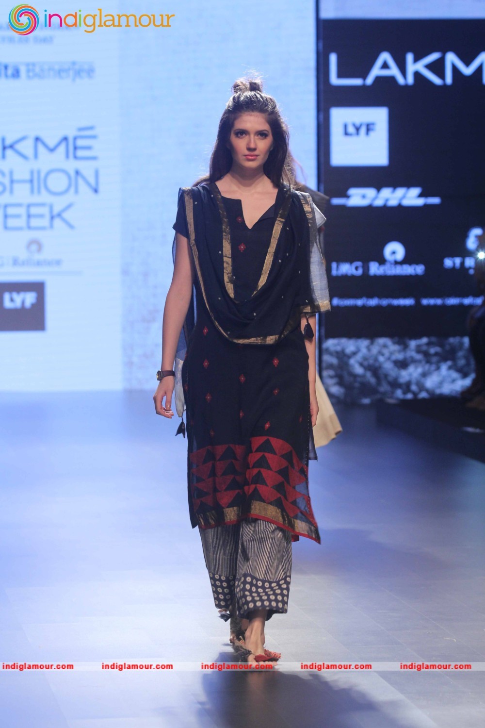 LFW Day 2 Show Design By Paromita Banerjee Event hd photo