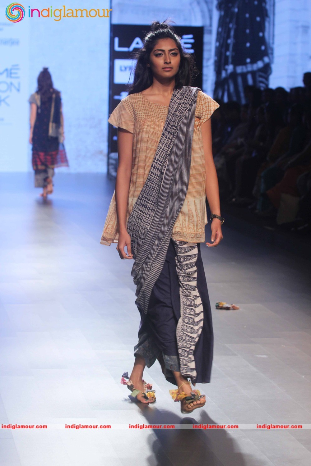 LFW Day 2 Show Design By Paromita Banerjee Event hd photo