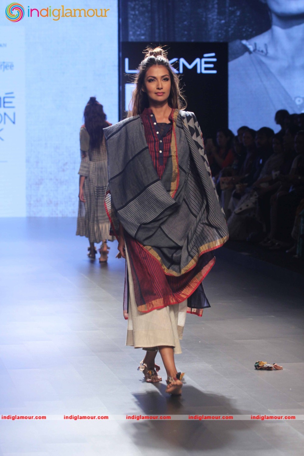 LFW Day 2 Show Design By Paromita Banerjee Event hd photo