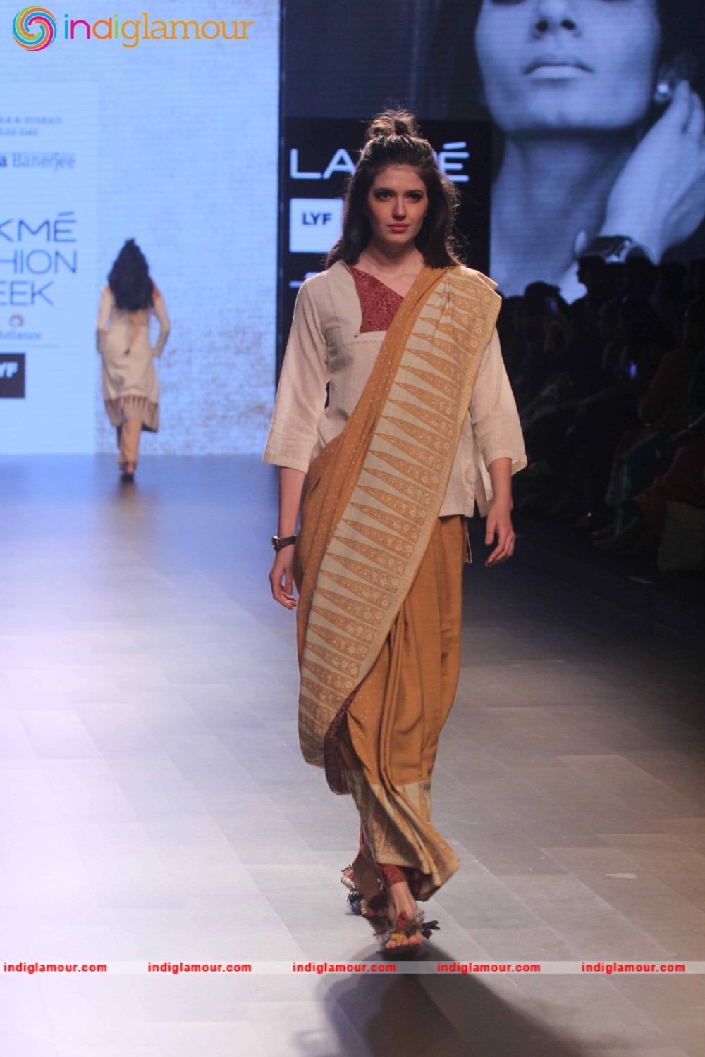 LFW Day 2 Show Design By Paromita Banerjee Event hd photo