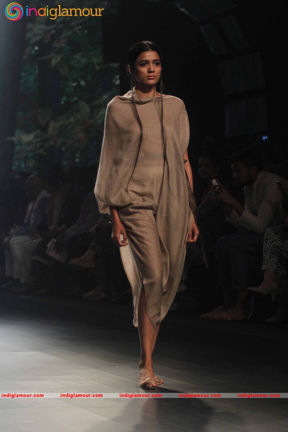 LFW Day 2 Show Design By Pella Event hd photo