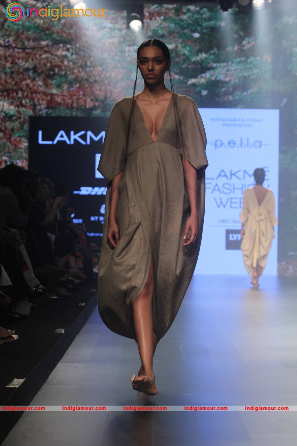 LFW Day 2 Show Design By Pella Event hd photo