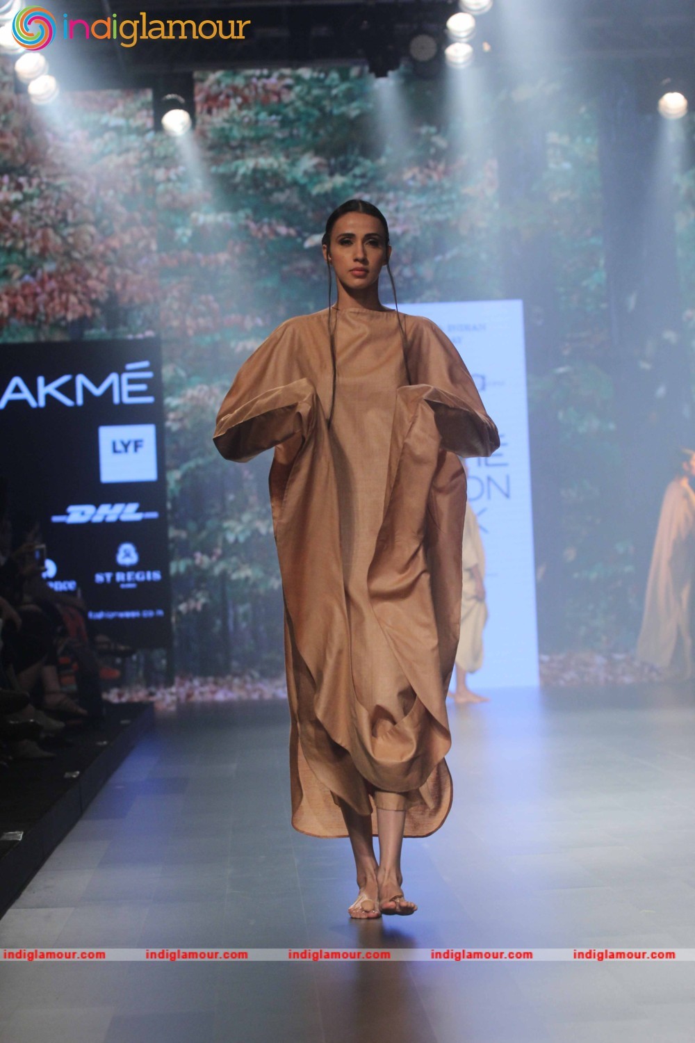 LFW Day 2 Show Design By Pella Event hd photo