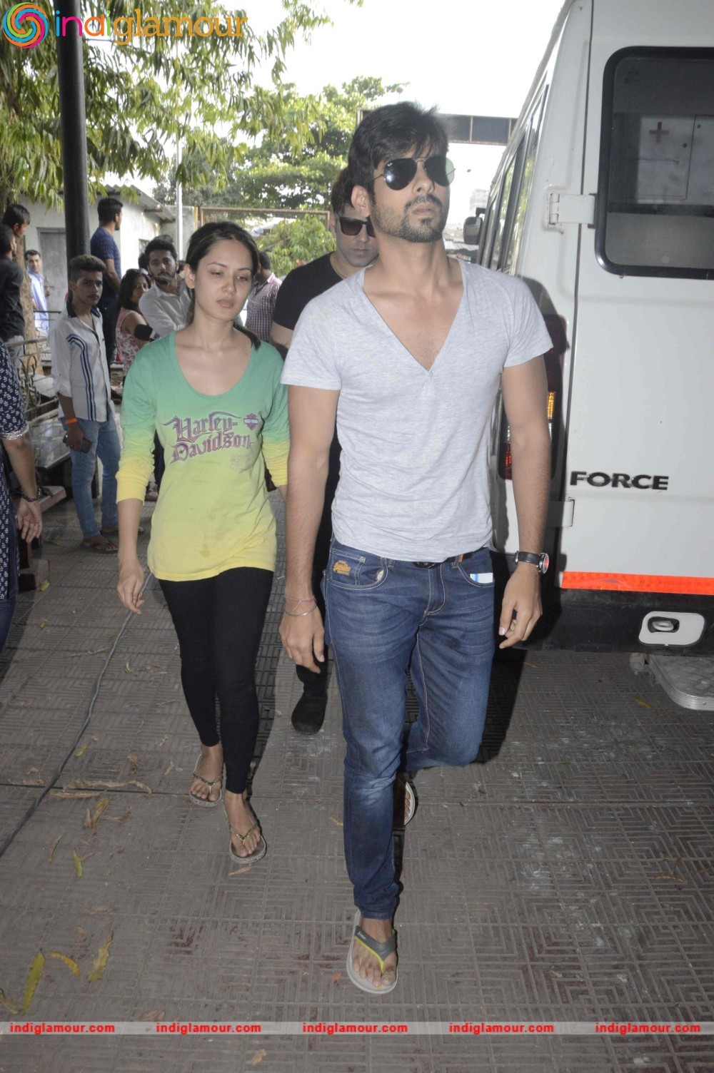 Pratyusha Banerjee Funeral Event hd photo
