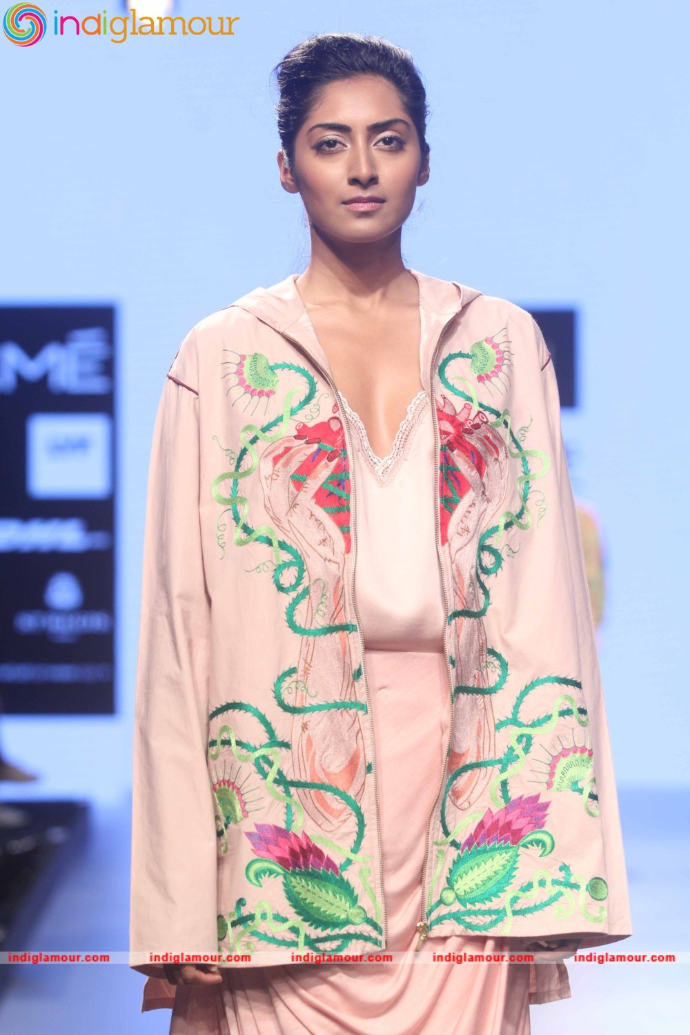 LFW Day 3 Show By Aiman Event hd photo