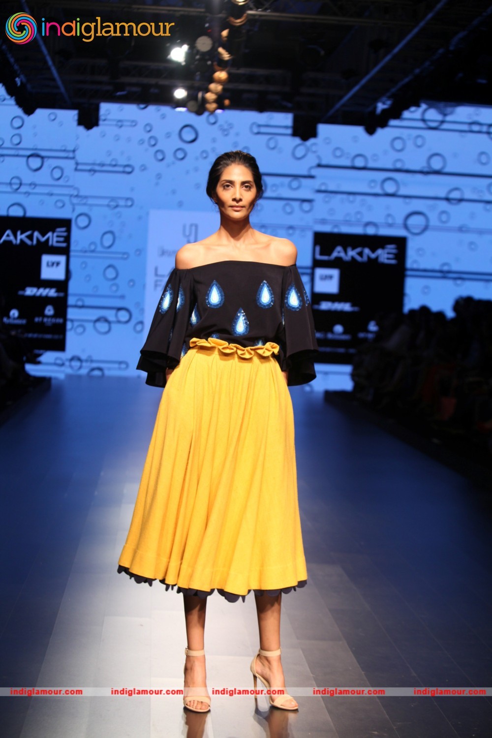 LFW Day 5 Urvashi Joneja Show Event hd photo