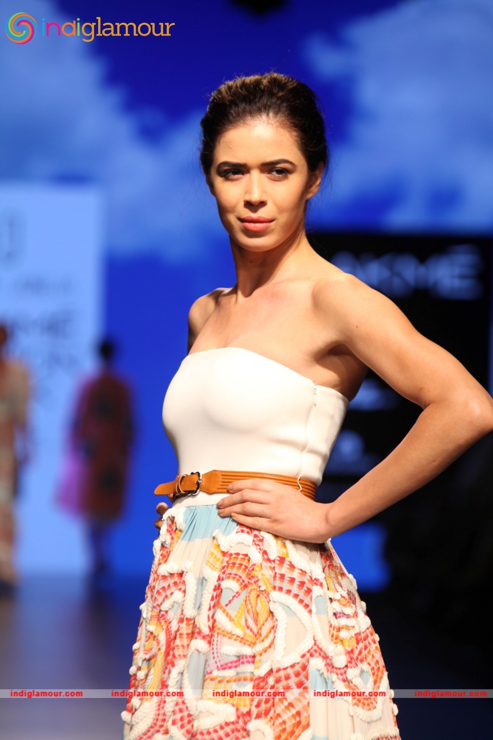 LFW Day 5 Urvashi Joneja Show Event hd photo