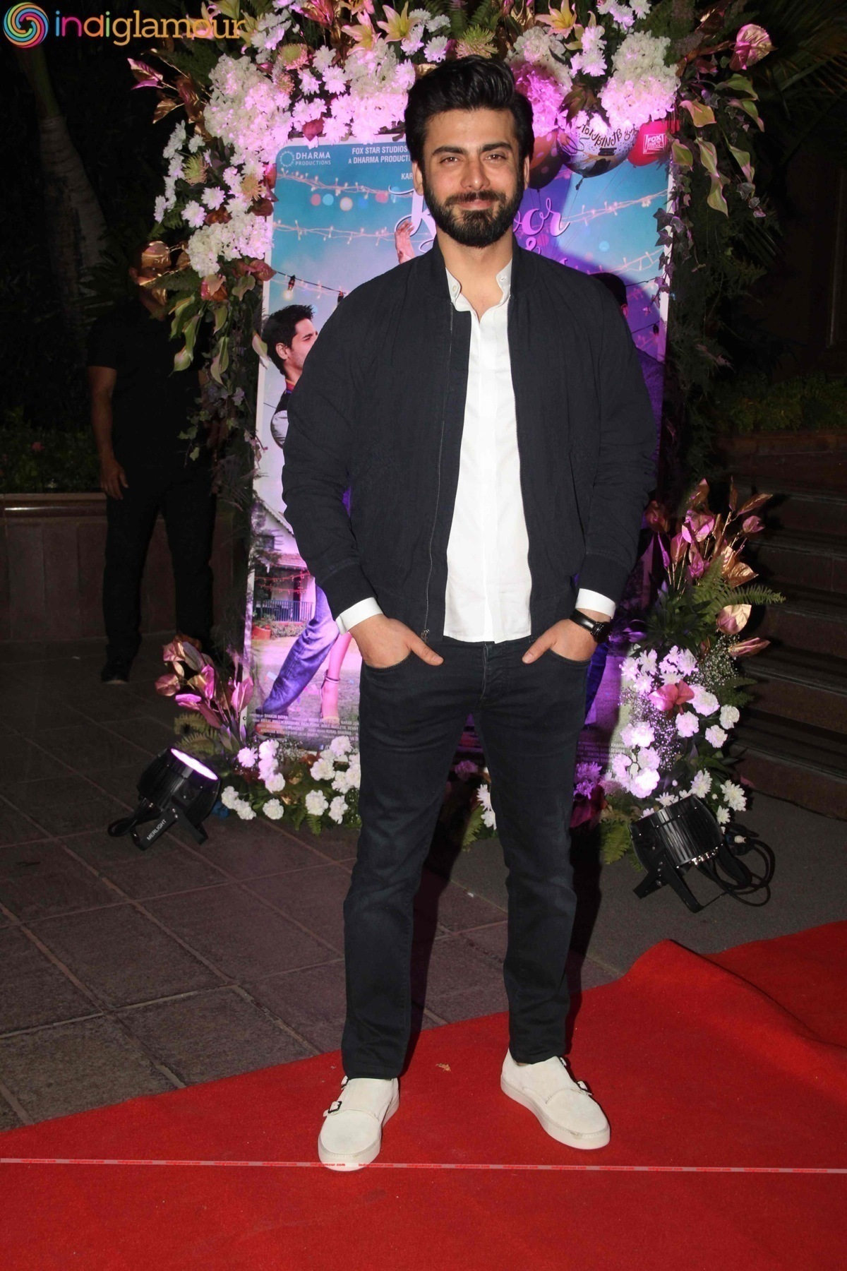 SRK, Alia, KJo At The Success Party Of Kapoor And Sons Event hd photo