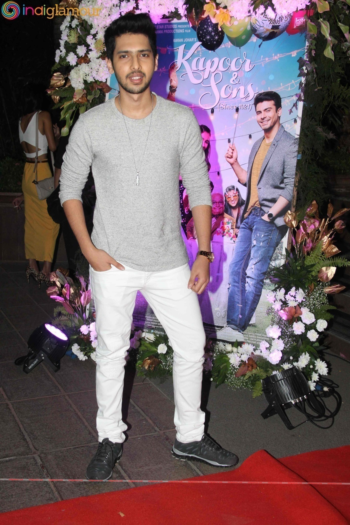 SRK, Alia, KJo At The Success Party Of Kapoor And Sons Event hd photo