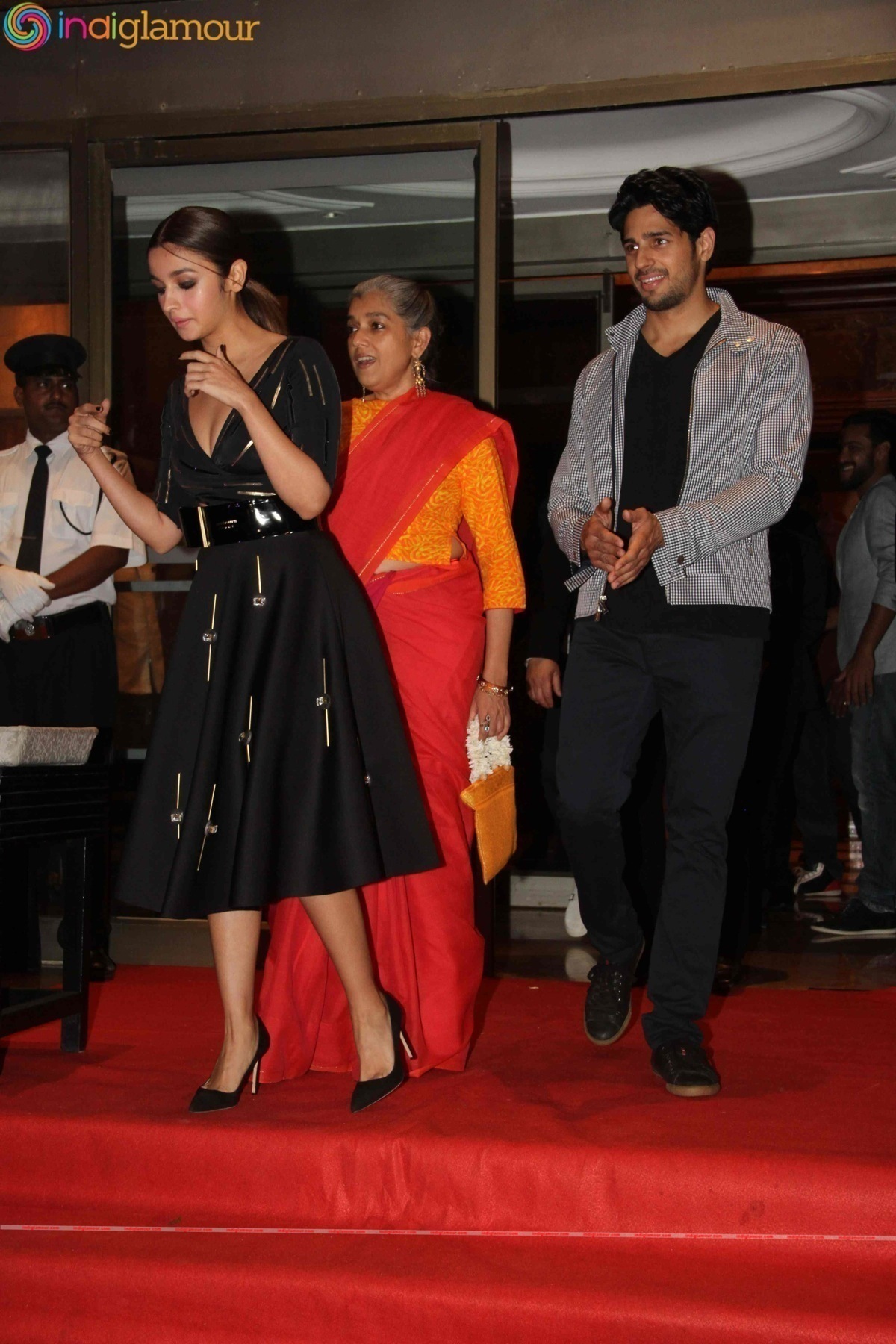 SRK, Alia, KJo At The Success Party Of Kapoor And Sons Event hd photo