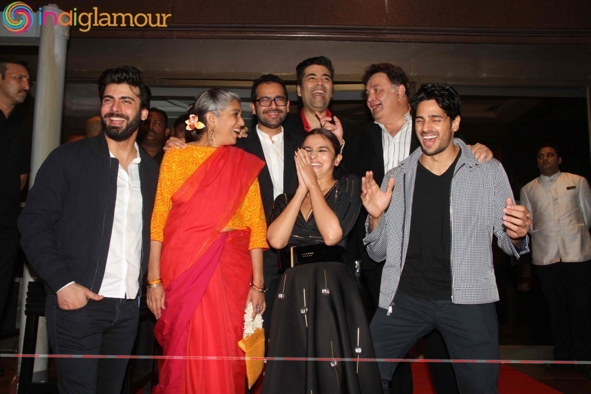 SRK, Alia, KJo At The Success Party Of Kapoor And Sons Event hd photo