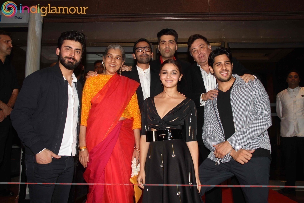 SRK, Alia, KJo At The Success Party Of Kapoor And Sons Event hd photo