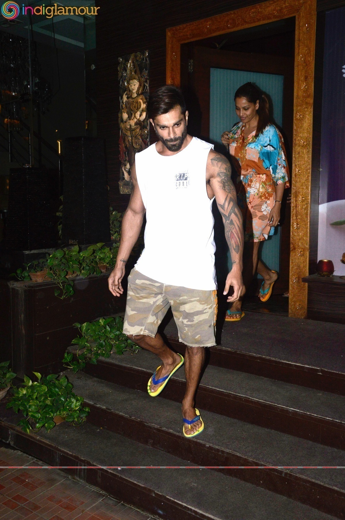 Karan and Bipasha Spotted At Bandra Event hd photo