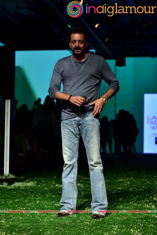 LFW Day 4 Masaba Event hd photo