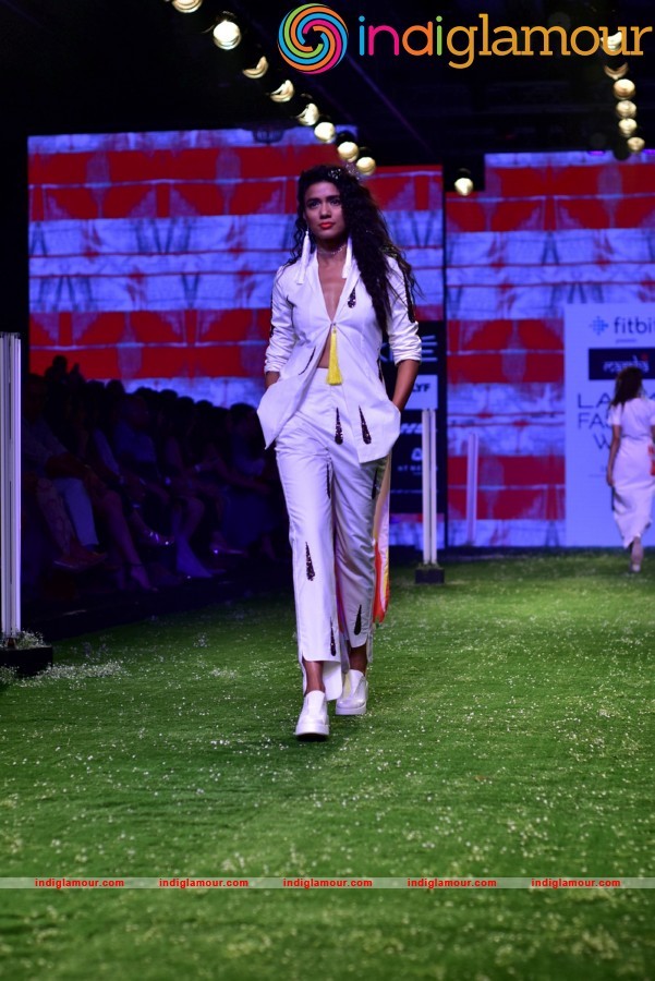 LFW Day 4 Masaba Event hd photo