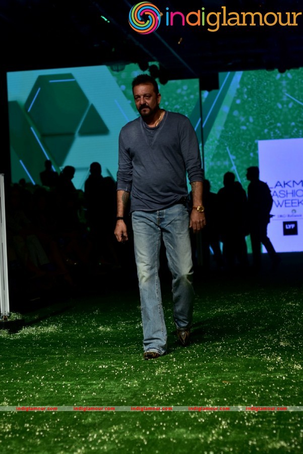 LFW Day 4 Masaba Event hd photo