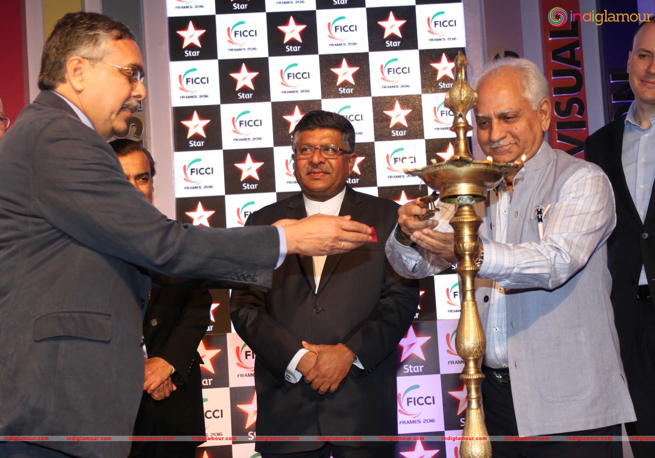 Sharman Joshi Unveils Mukul Kumar’s Book As Boy Become Men Event hd photo