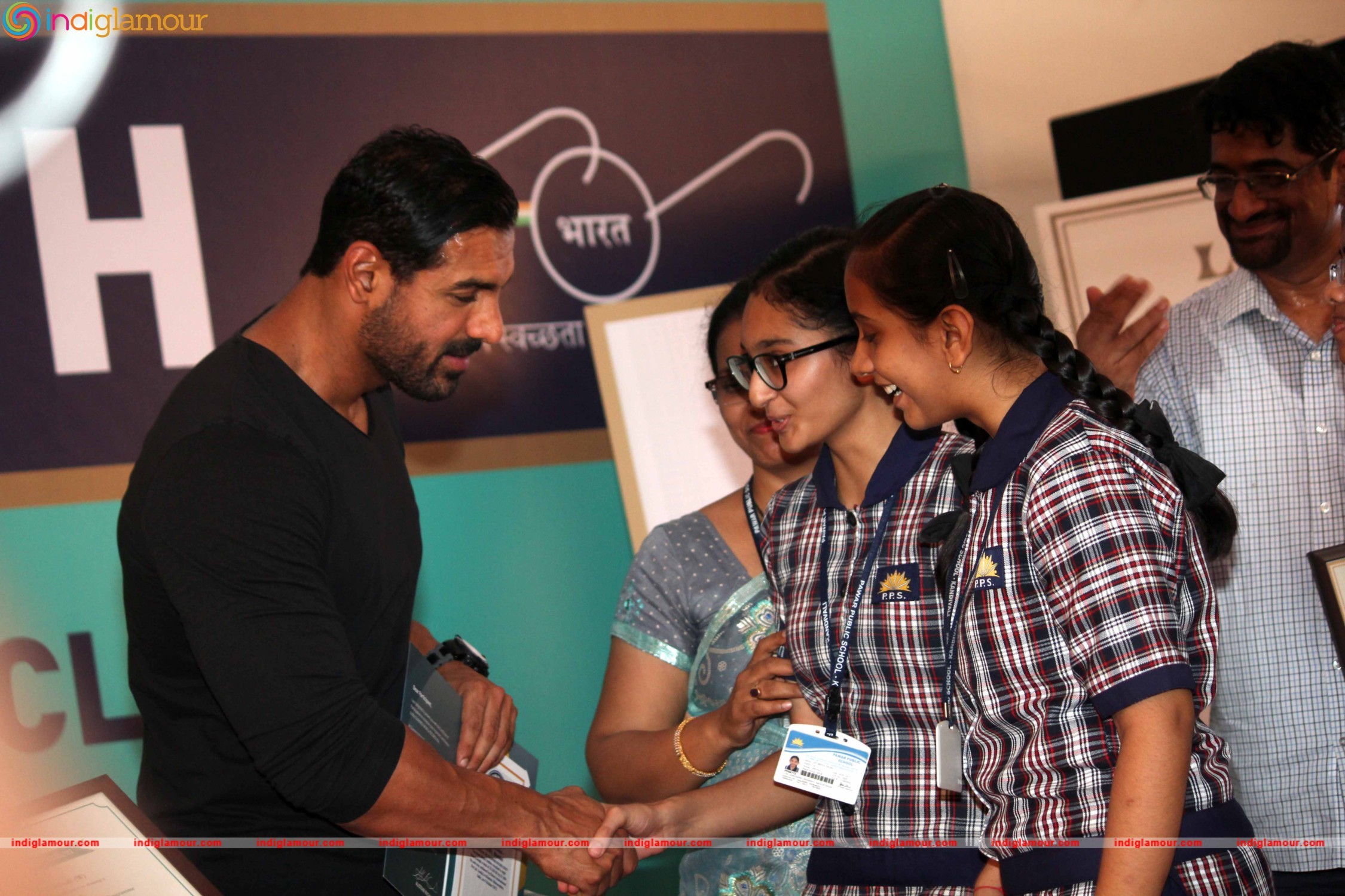 Bisleri Swachh Bharat Plastic Bottle Recycling Initiative Event hd photo