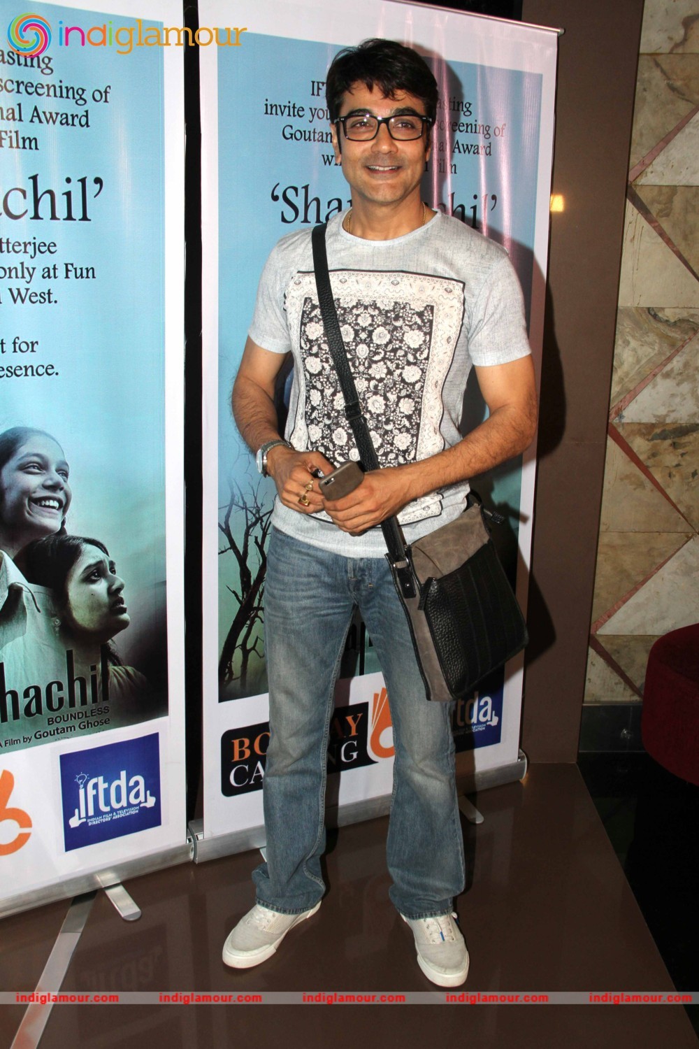 Premiere of National Award Winning Bengoli Film Shankhachil at Fun Republic Event hd photo