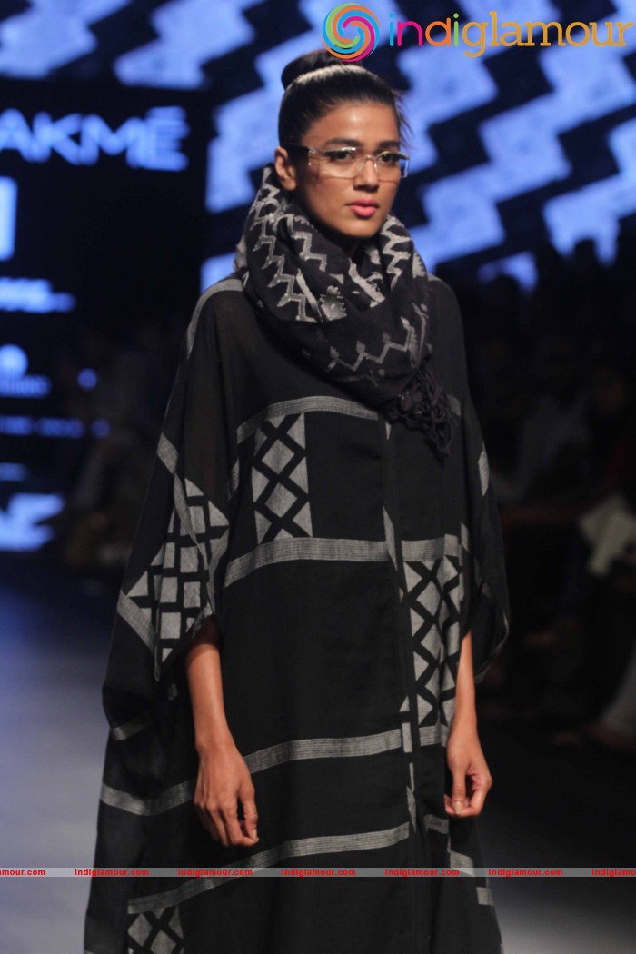 LFW Day 2 Show Design By Aish Event hd photo