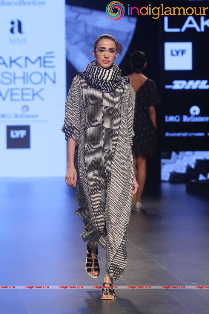 LFW Day 2 Show Design By Aish Event hd photo