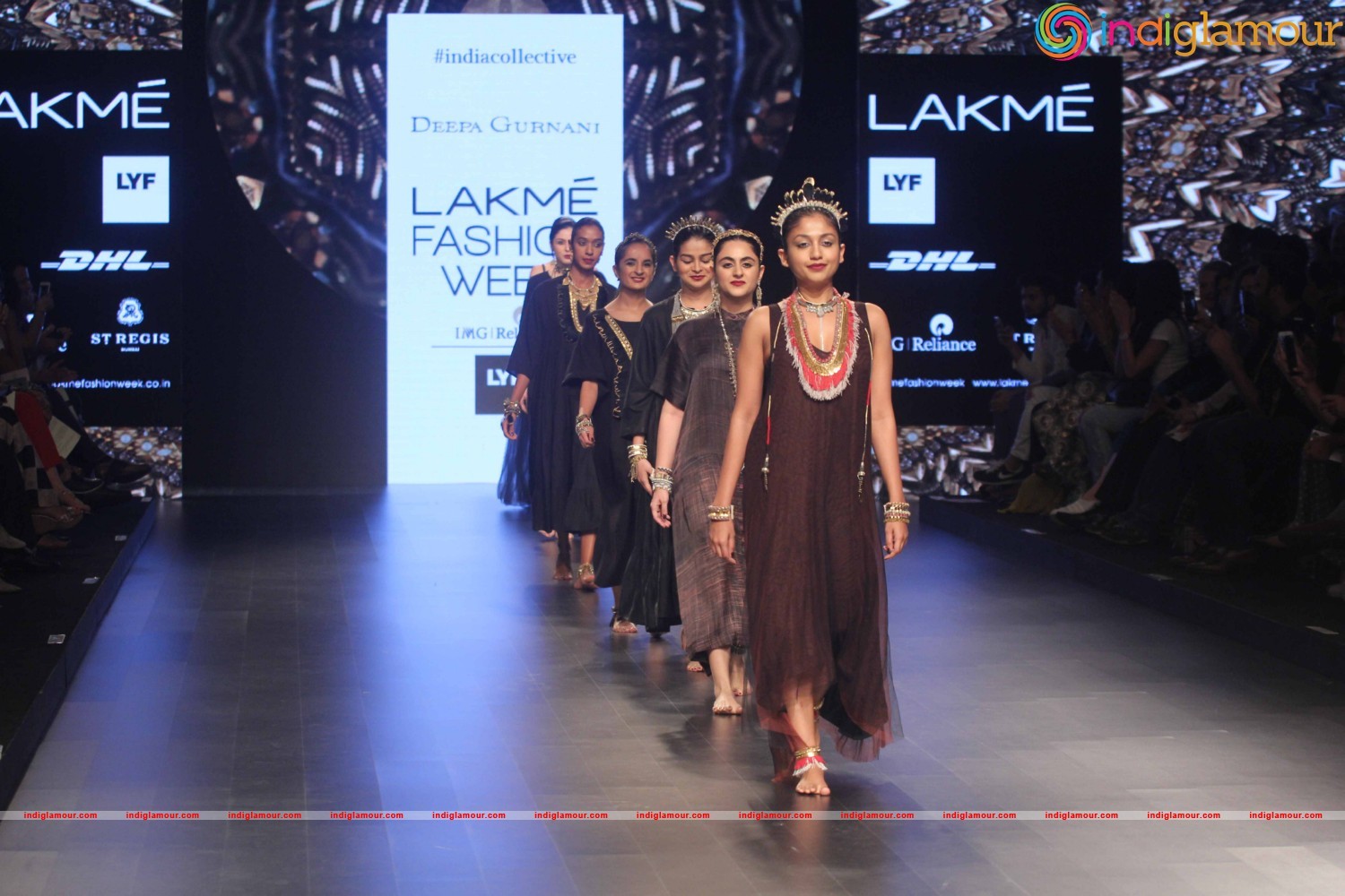 LFW Day 2 Show Design By Deepa Gurnani Event hd photo