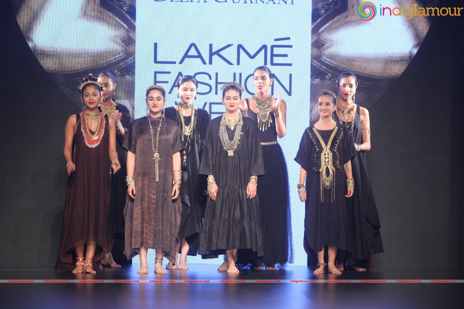 LFW Day 2 Show Design By Deepa Gurnani Event hd photo