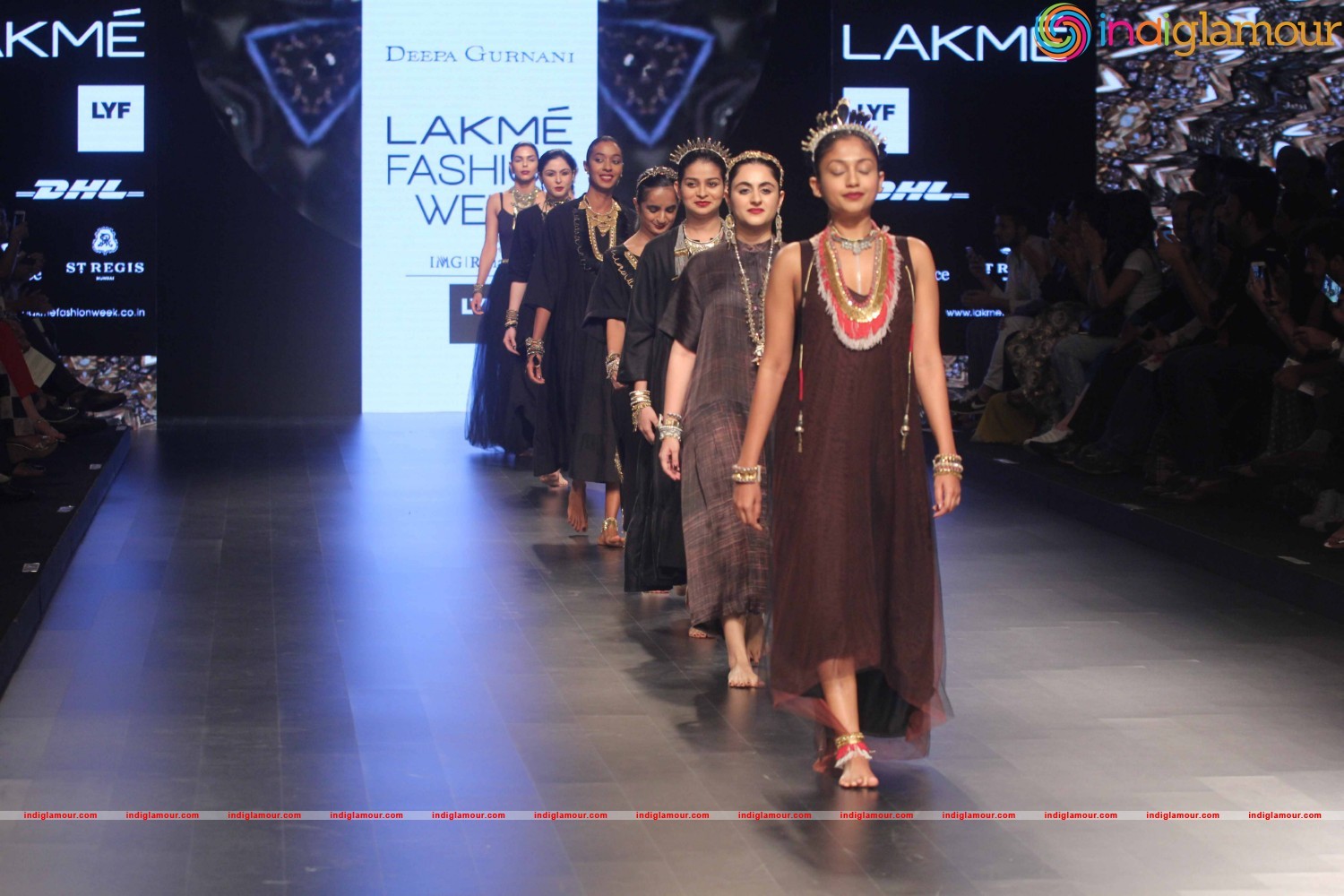 LFW Day 2 Show Design By Deepa Gurnani Event hd photo