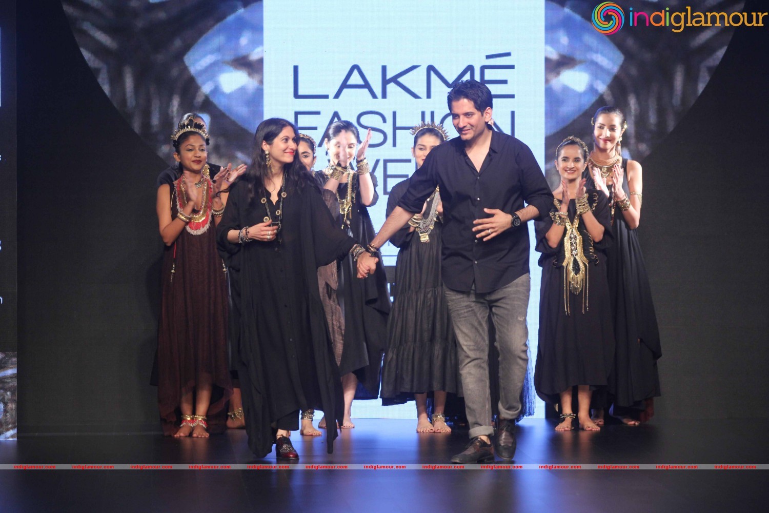 LFW Day 2 Show Design By Deepa Gurnani Event hd photo