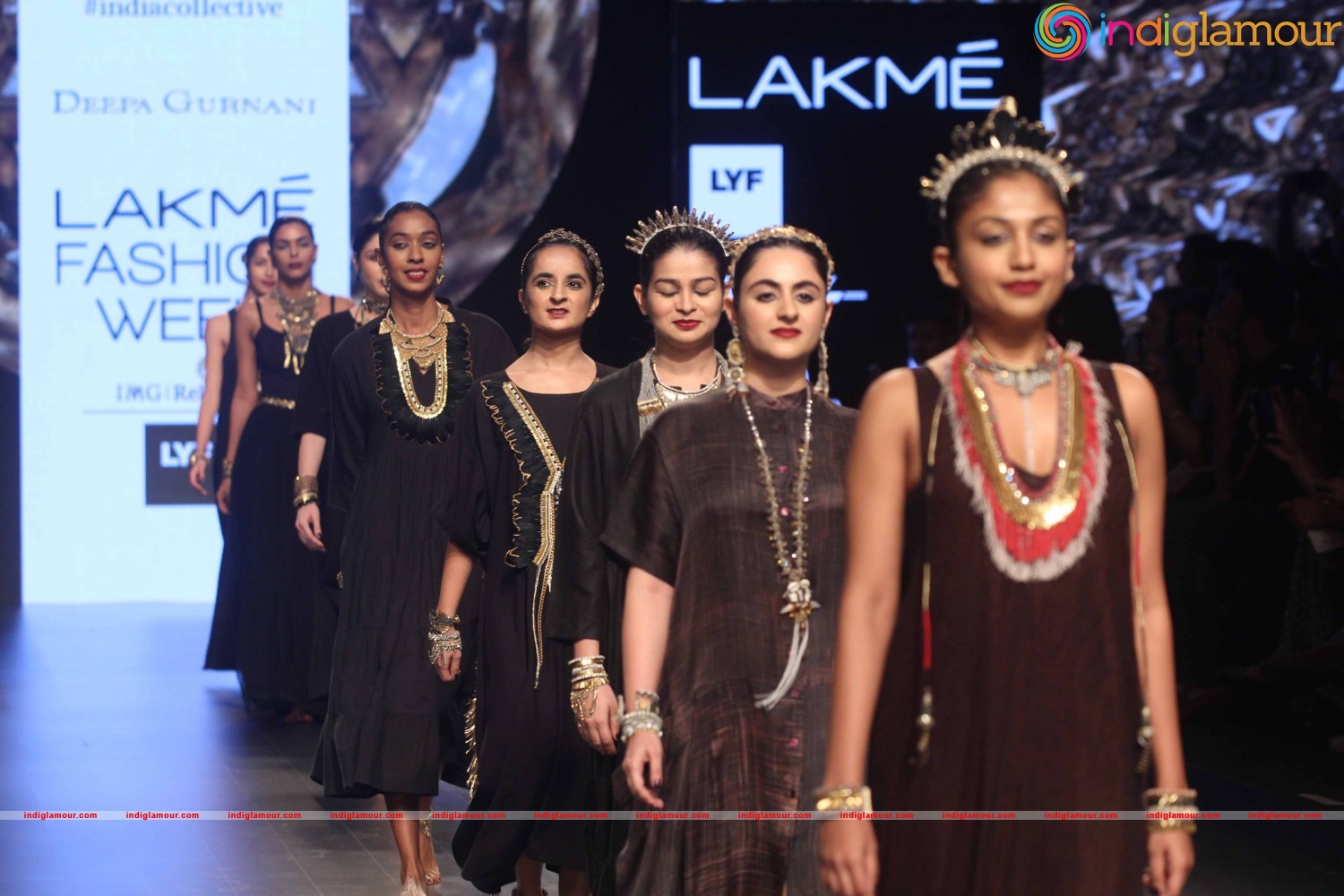 LFW Day 2 Show Design By Deepa Gurnani Event hd photo