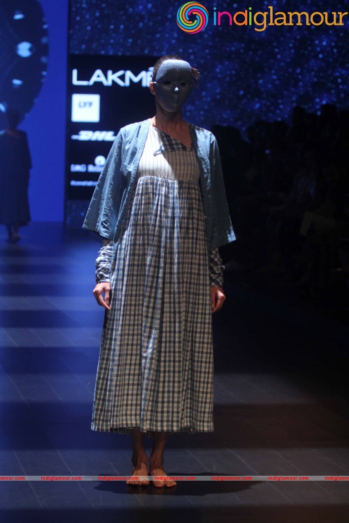 LFW Day 2 Show Design By Maku Event hd photo