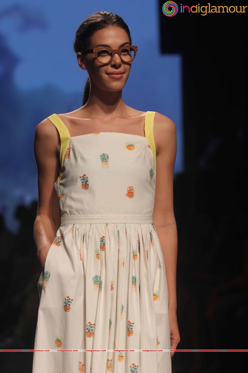 LFW Day 3 Show By Niskha Lulla Event hd photo