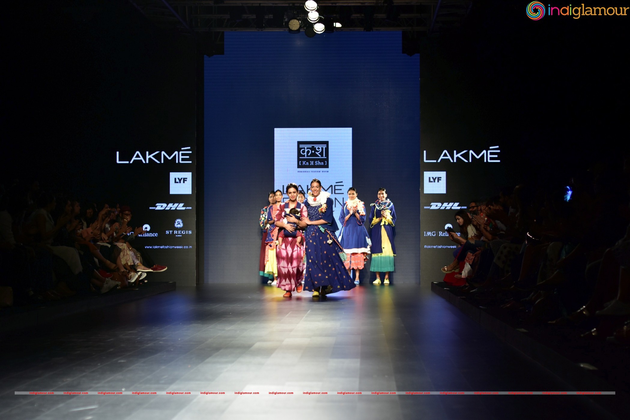 LFW Day 3 Show By Urvashi kaur Event hd photo