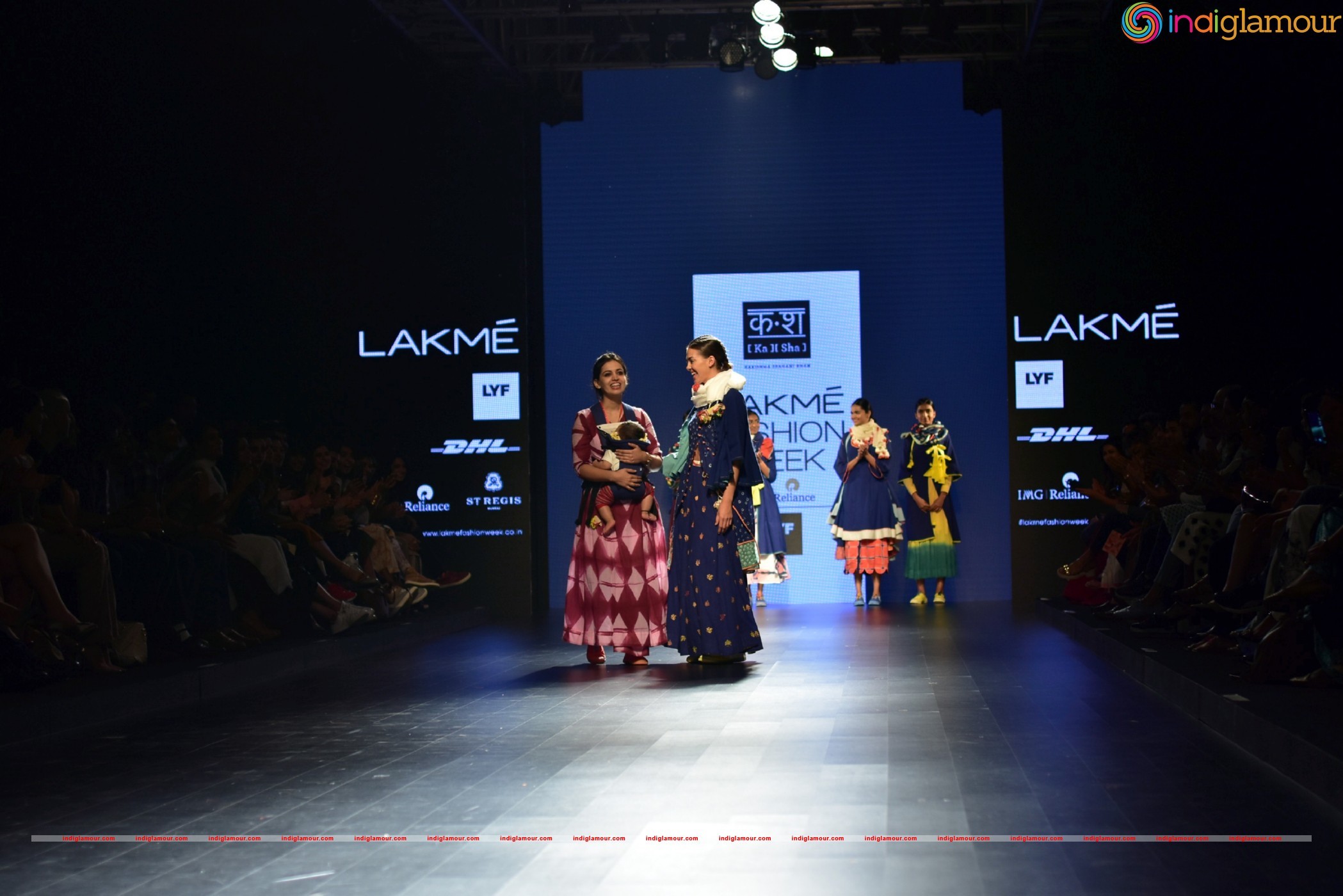 LFW Day 3 Show By Urvashi kaur Event hd photo