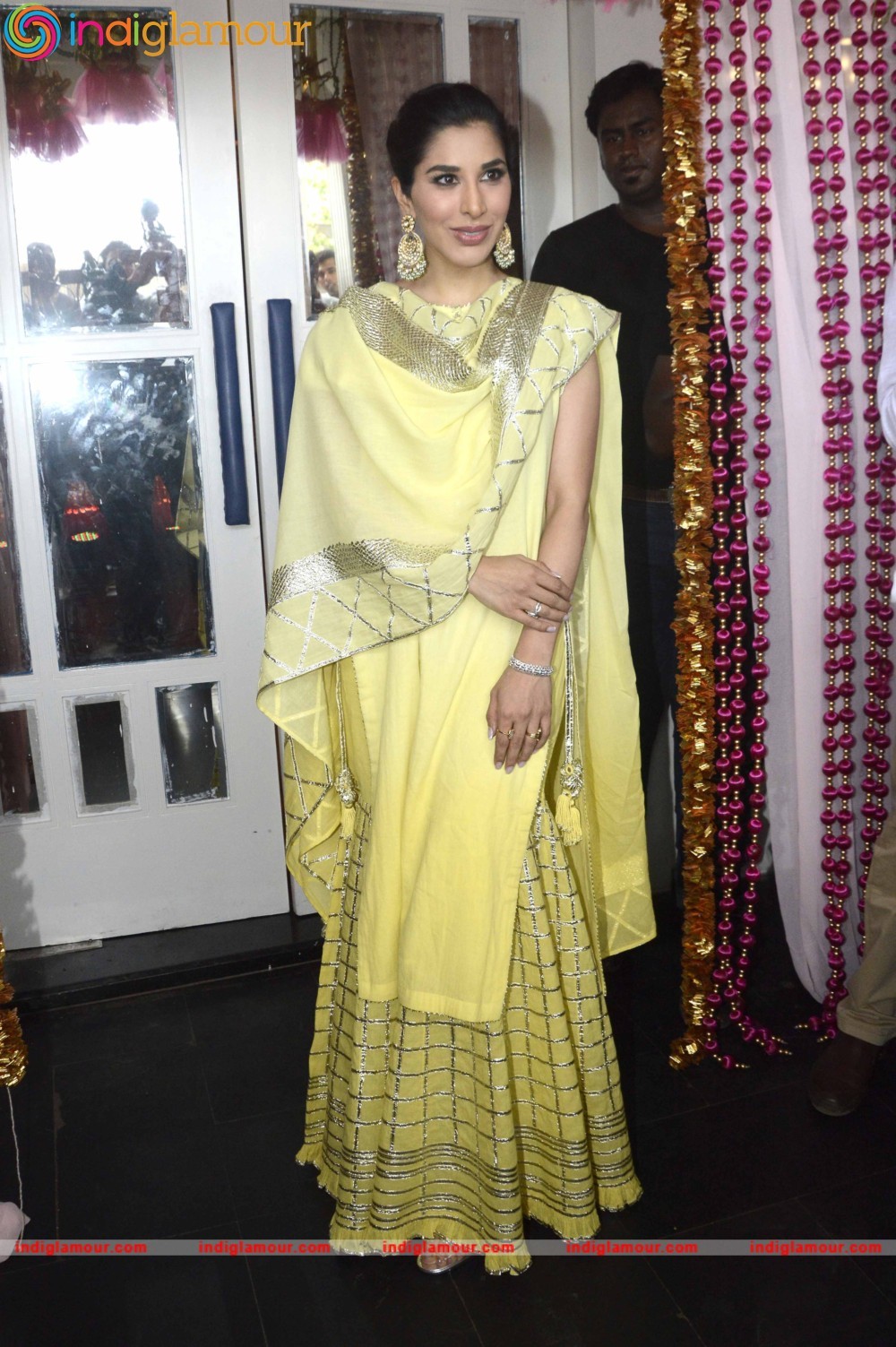 Bipasha Basu and Karan Singh Grover Mehendi Ceremony Event hd photo