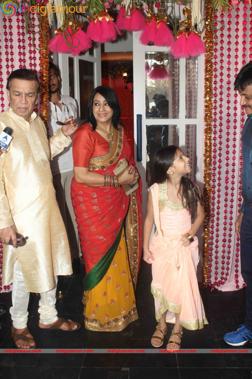 Bipasha Basu and Karan Singh Grover Mehendi Ceremony Event hd photo