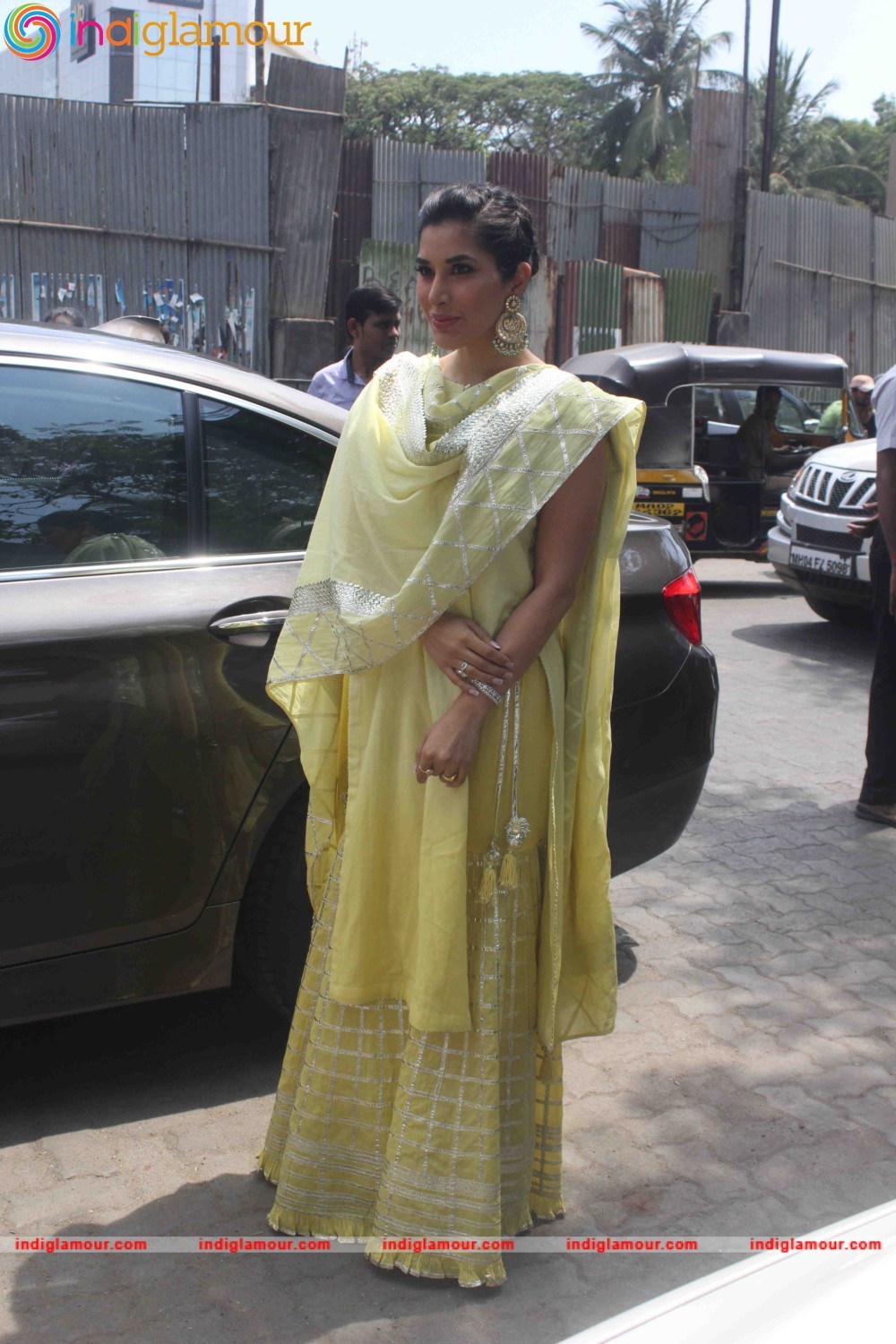 Bipasha Basu and Karan Singh Grover Mehendi Ceremony Event hd photo