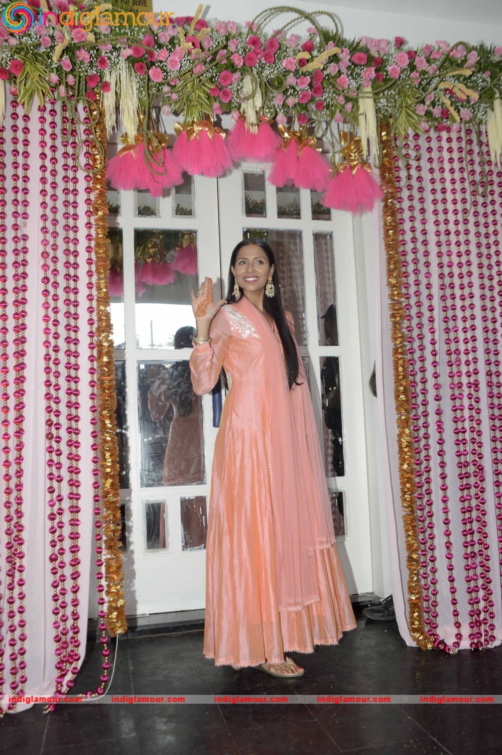 Bipasha Basu and Karan Singh Grover Mehendi Ceremony Event hd photo