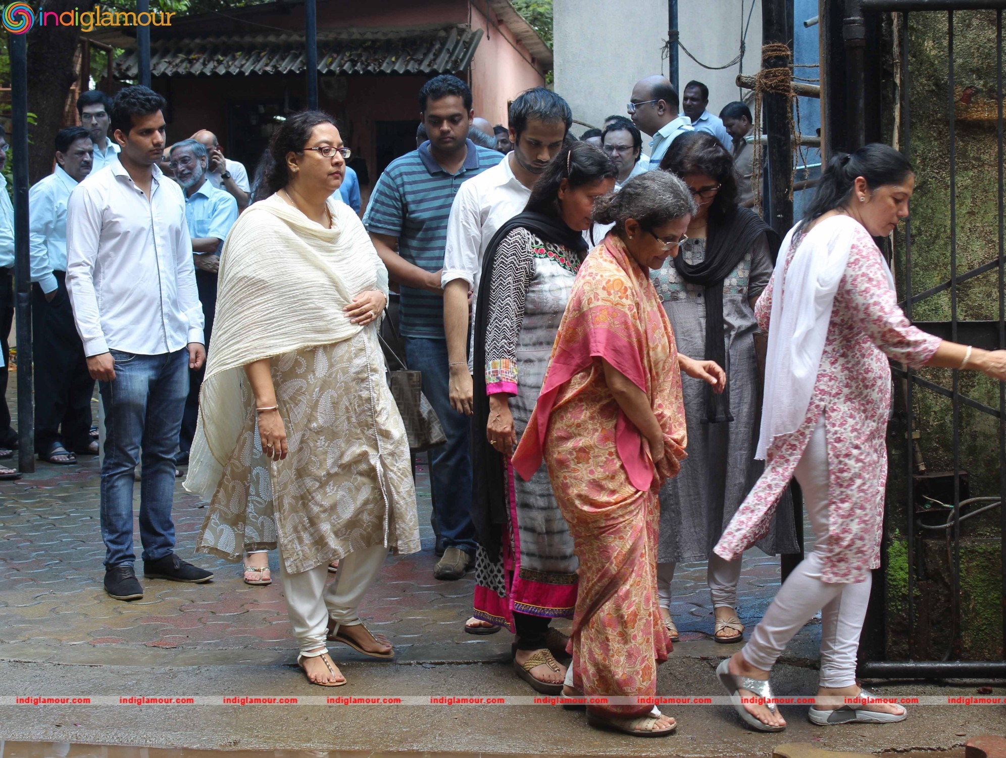 Funeral of Rajjat Barjatya CEO and MD of Rajshri Films Event hd photo
