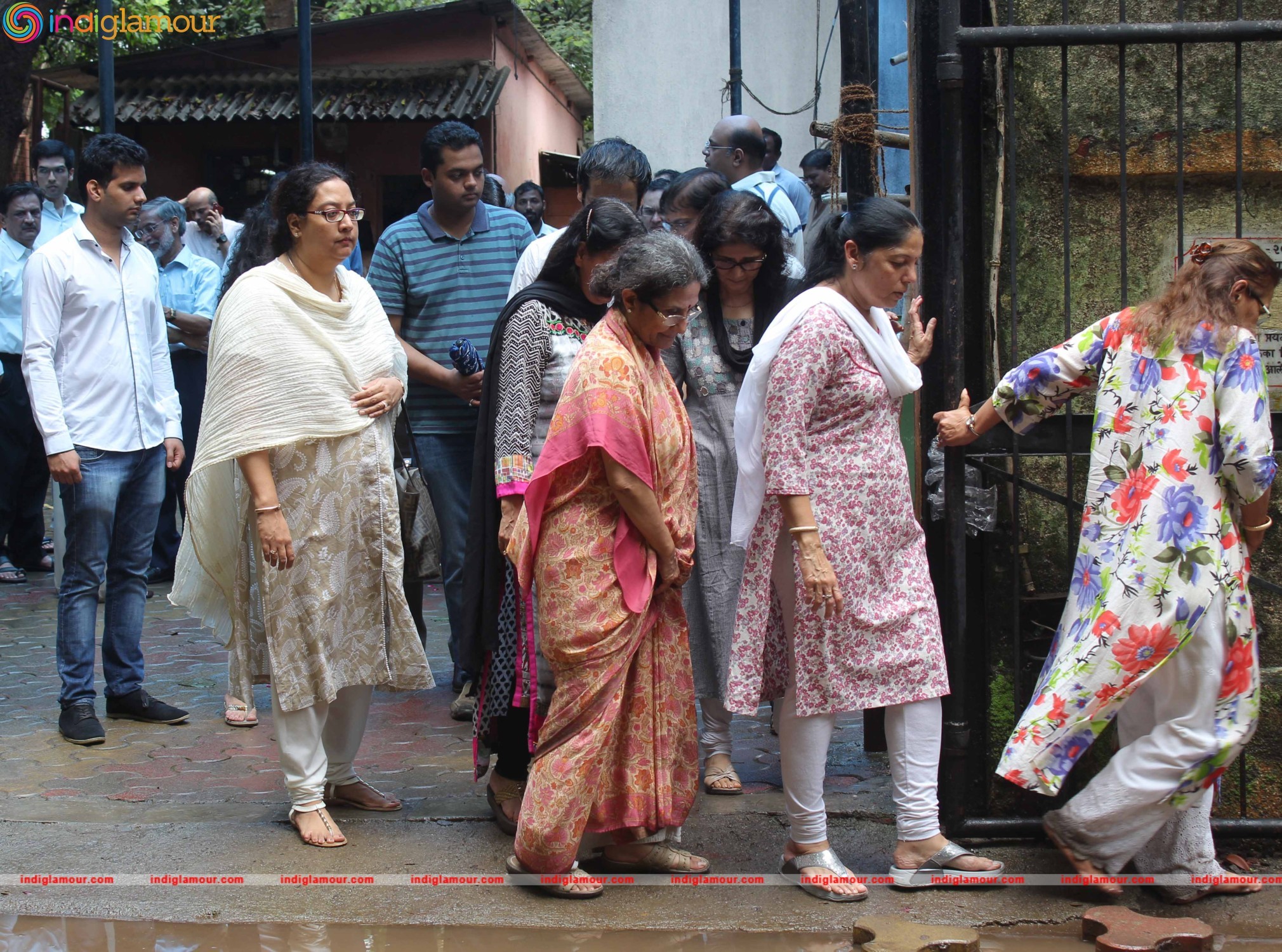 Funeral of Rajjat Barjatya CEO and MD of Rajshri Films Event hd photo